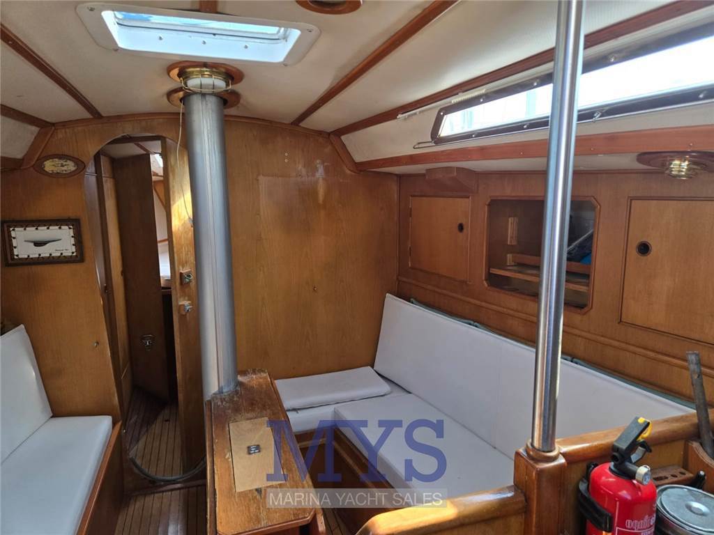 Oyster Heritage 37' Used 1979 - Photo 10