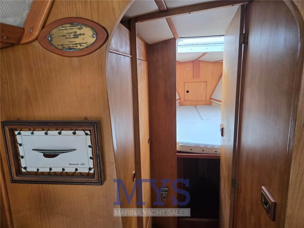 Oyster Heritage 37' Used 1979 - Photo 17
