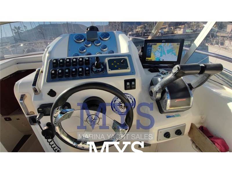 Manò Marine 26.50 Cabin Cruiser Foto 10