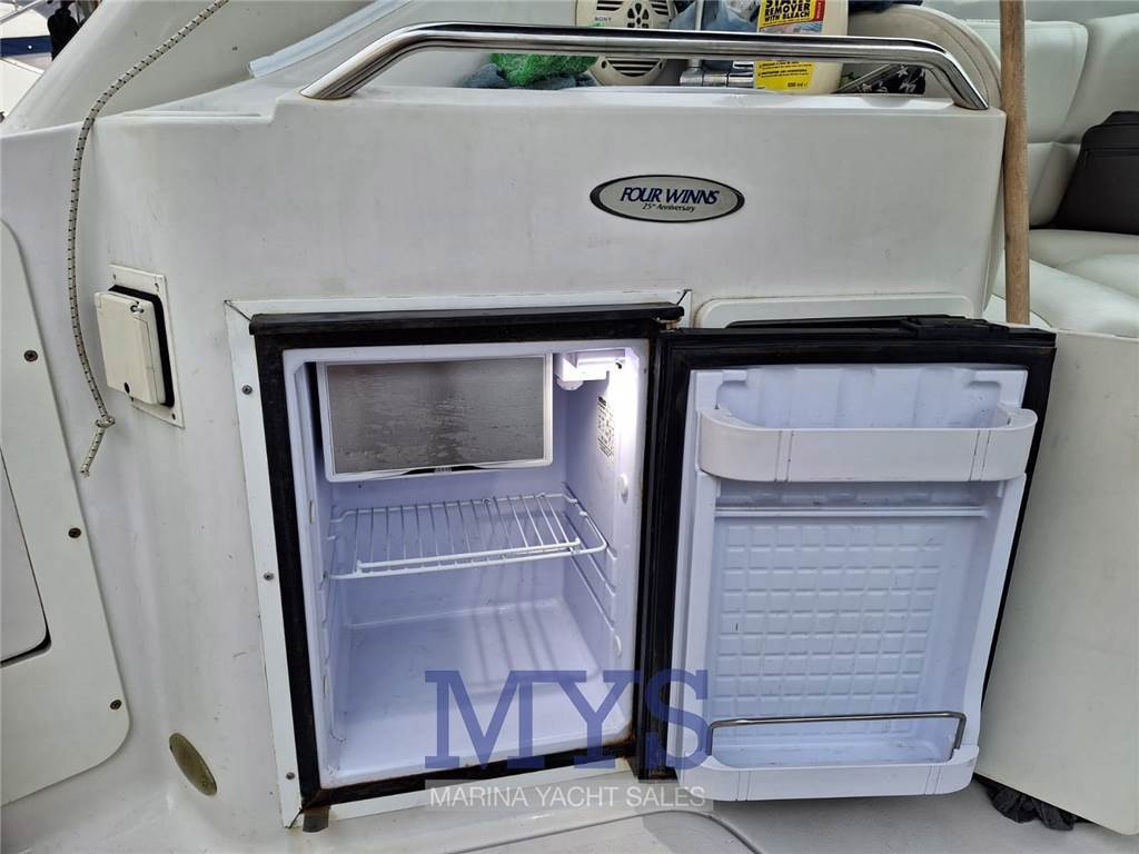 Four Winns VISTA 298 Usata 2000 - Foto 9