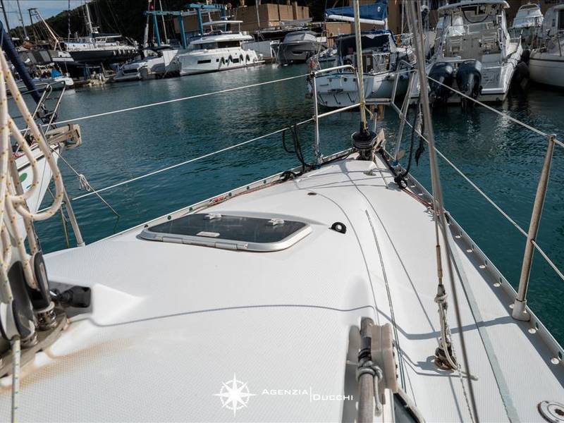 BENETEAU OCEANIS 300 Foto 10