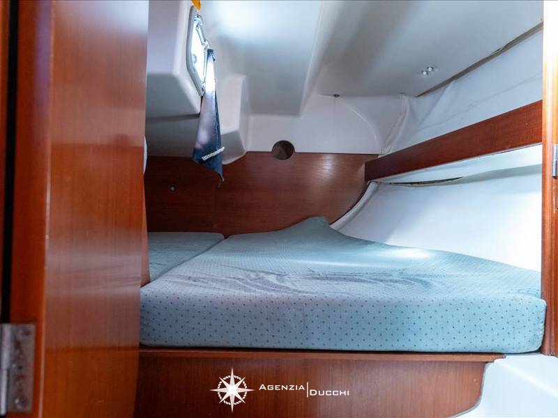 BENETEAU OCEANIS 300 Foto 7