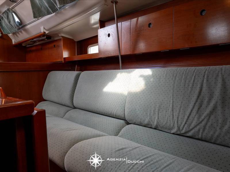 BENETEAU OCEANIS 300 Foto 14