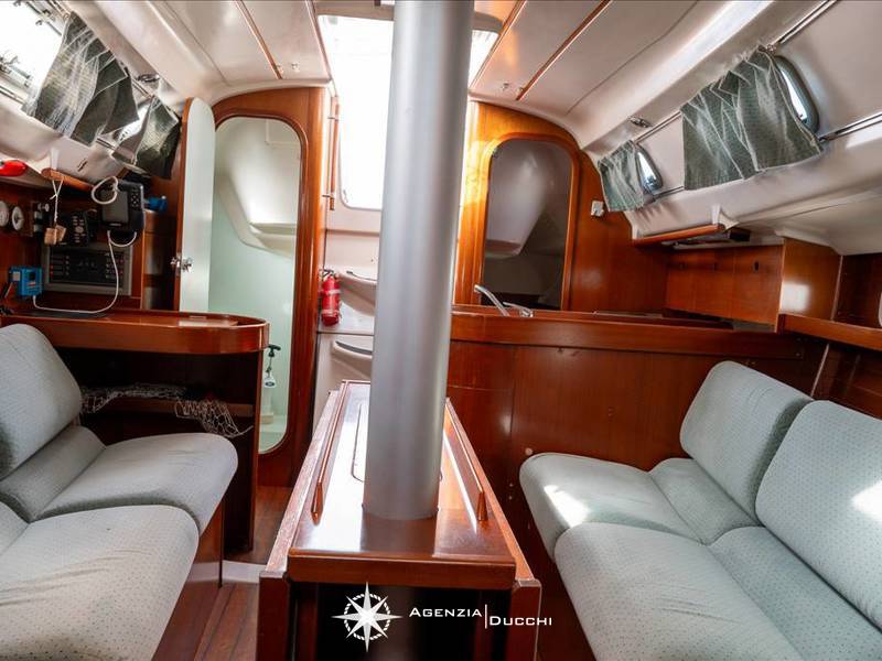 BENETEAU OCEANIS 300 Foto 13