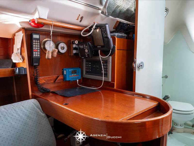 BENETEAU OCEANIS 300 Foto 16