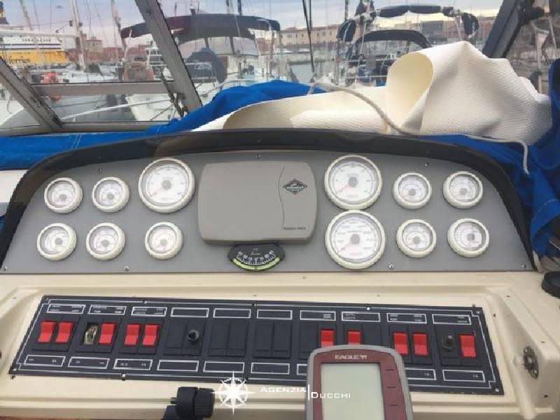 Boston Whaler Boston 27 full cabin Foto 3