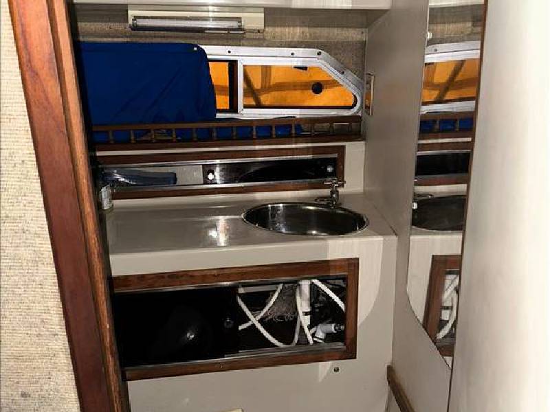Boston Whaler Boston 27 full cabin Foto 12